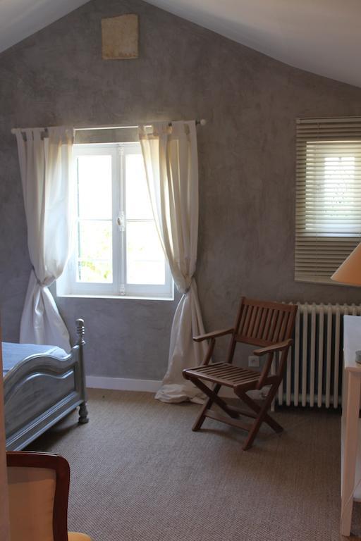 Bed and Breakfast Domaine Des Deux Cedres Gauriac Pokoj fotografie